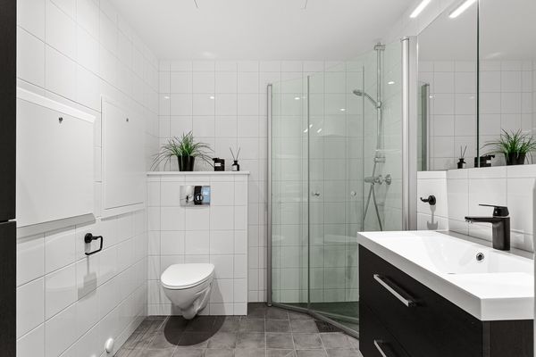 Apartment 20