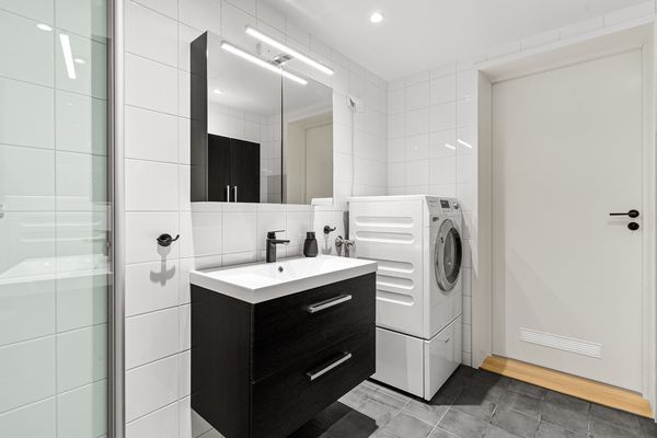 Apartment 20