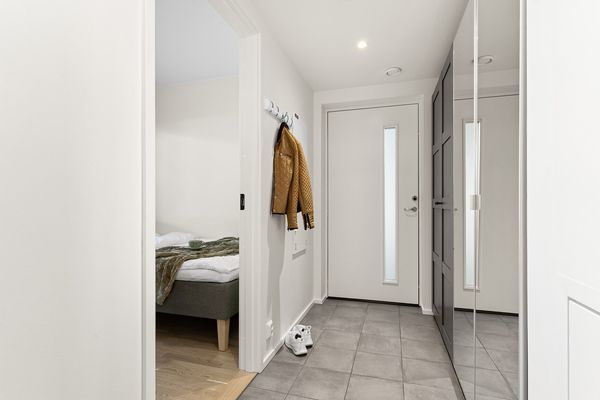 Apartment 20