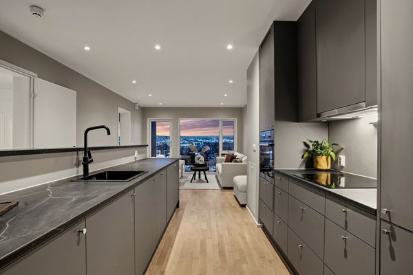 Apartment 34