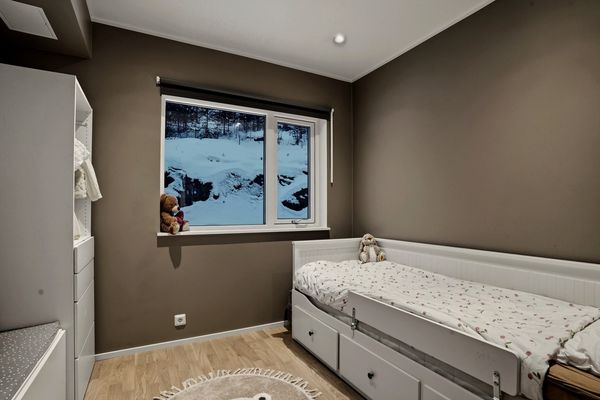 Apartment 34