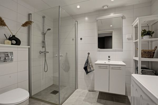 Apartment 34