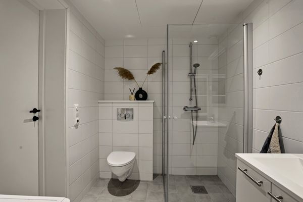Apartment 34