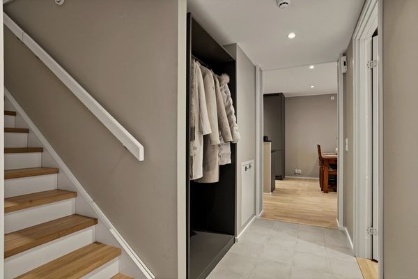 Apartment 34
