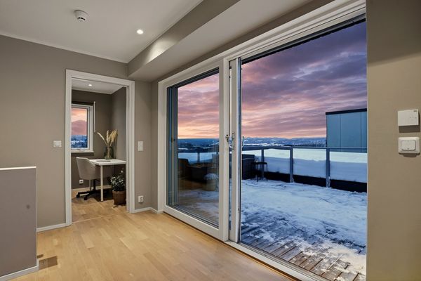 Apartment 34