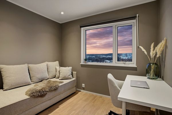 Apartment 34